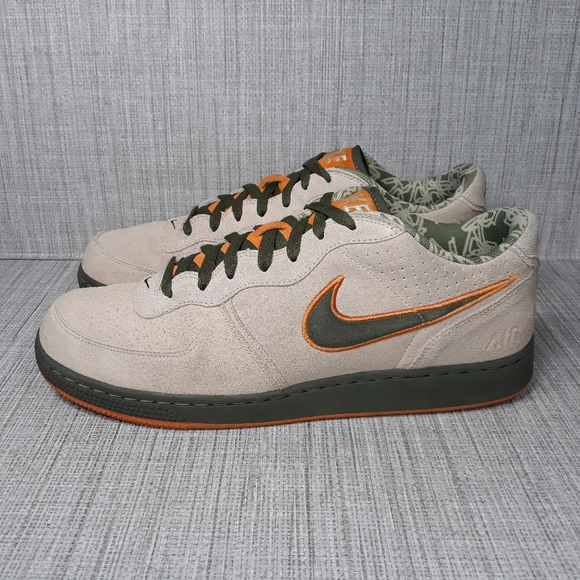 tan and orange nike